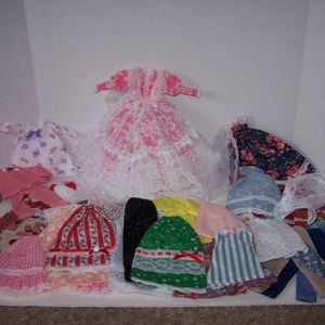 Barbie Clothes (Lot 5-1)